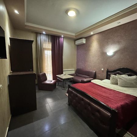 White House Hotel Γιερεβάν Εξωτερικό φωτογραφία