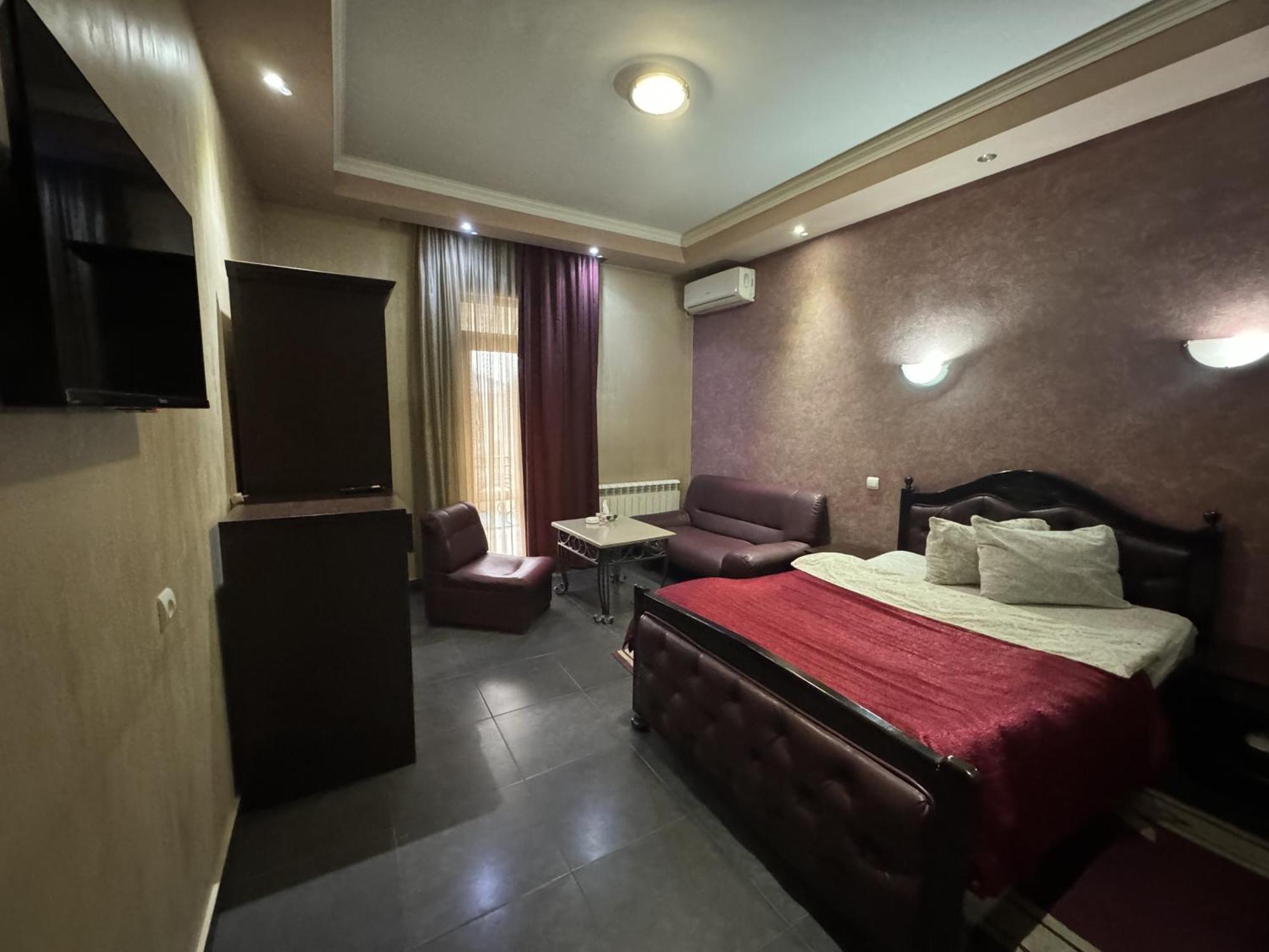 White House Hotel Γιερεβάν Εξωτερικό φωτογραφία